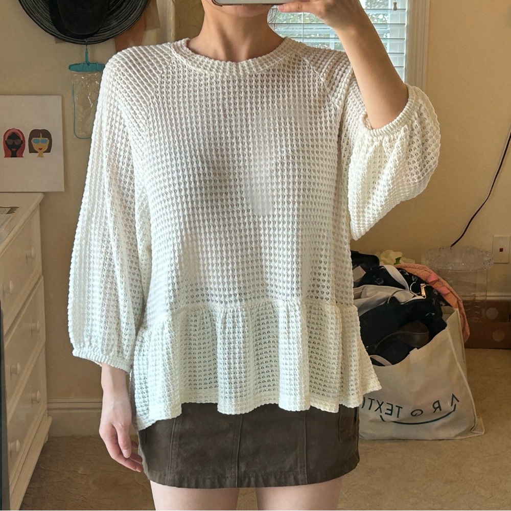 Ivory White Relaxed Knit Top in XS/S/M
